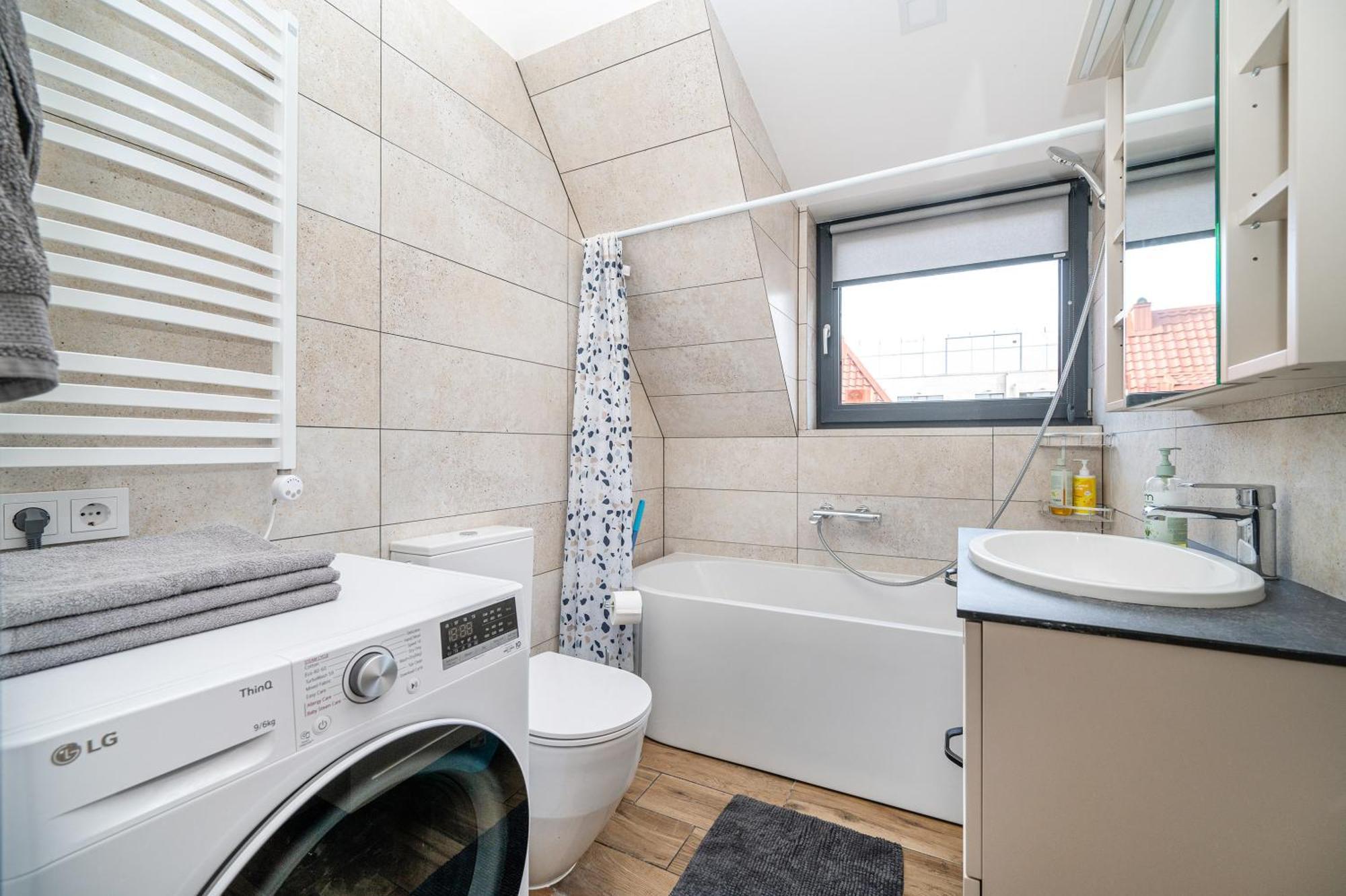 Cozy Central Attic Self Check In Wilna Exterior foto