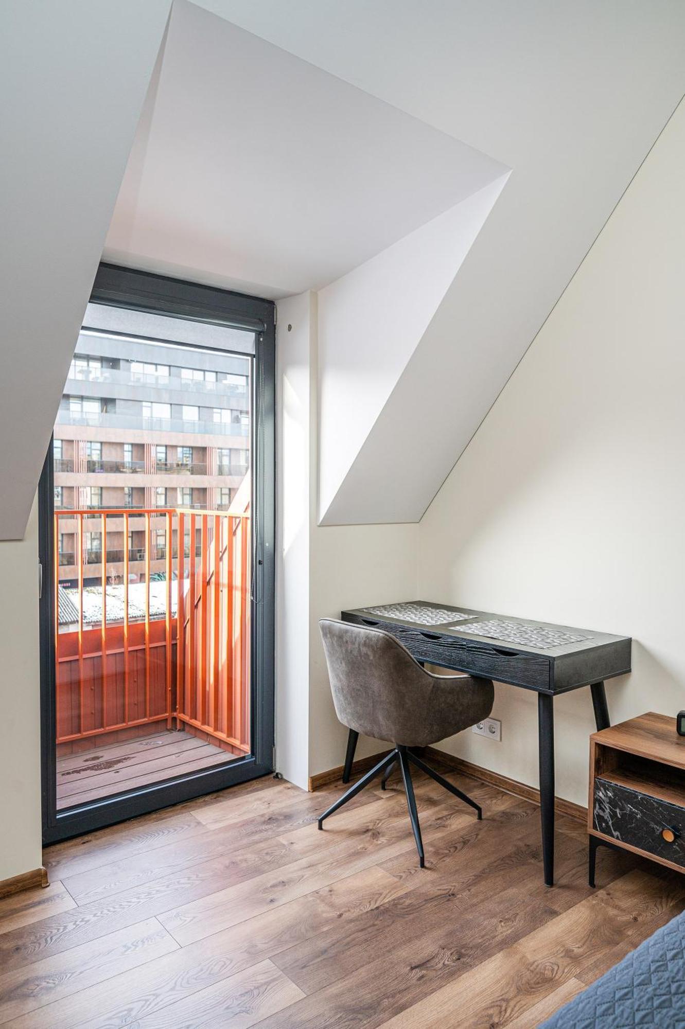 Cozy Central Attic Self Check In Wilna Exterior foto