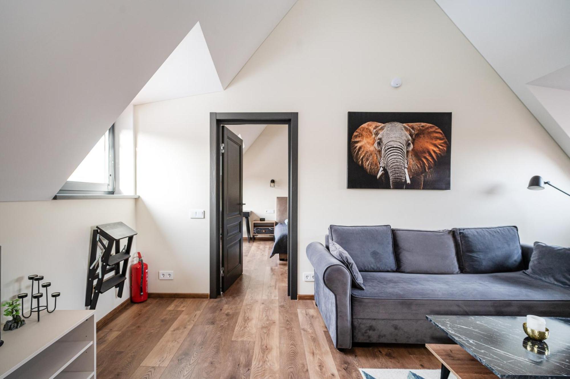 Cozy Central Attic Self Check In Wilna Exterior foto