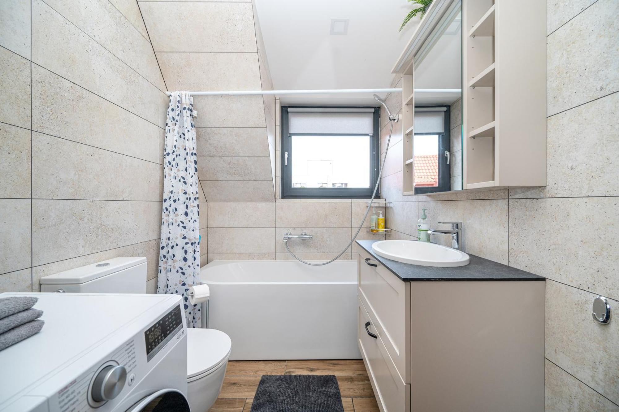 Cozy Central Attic Self Check In Wilna Exterior foto